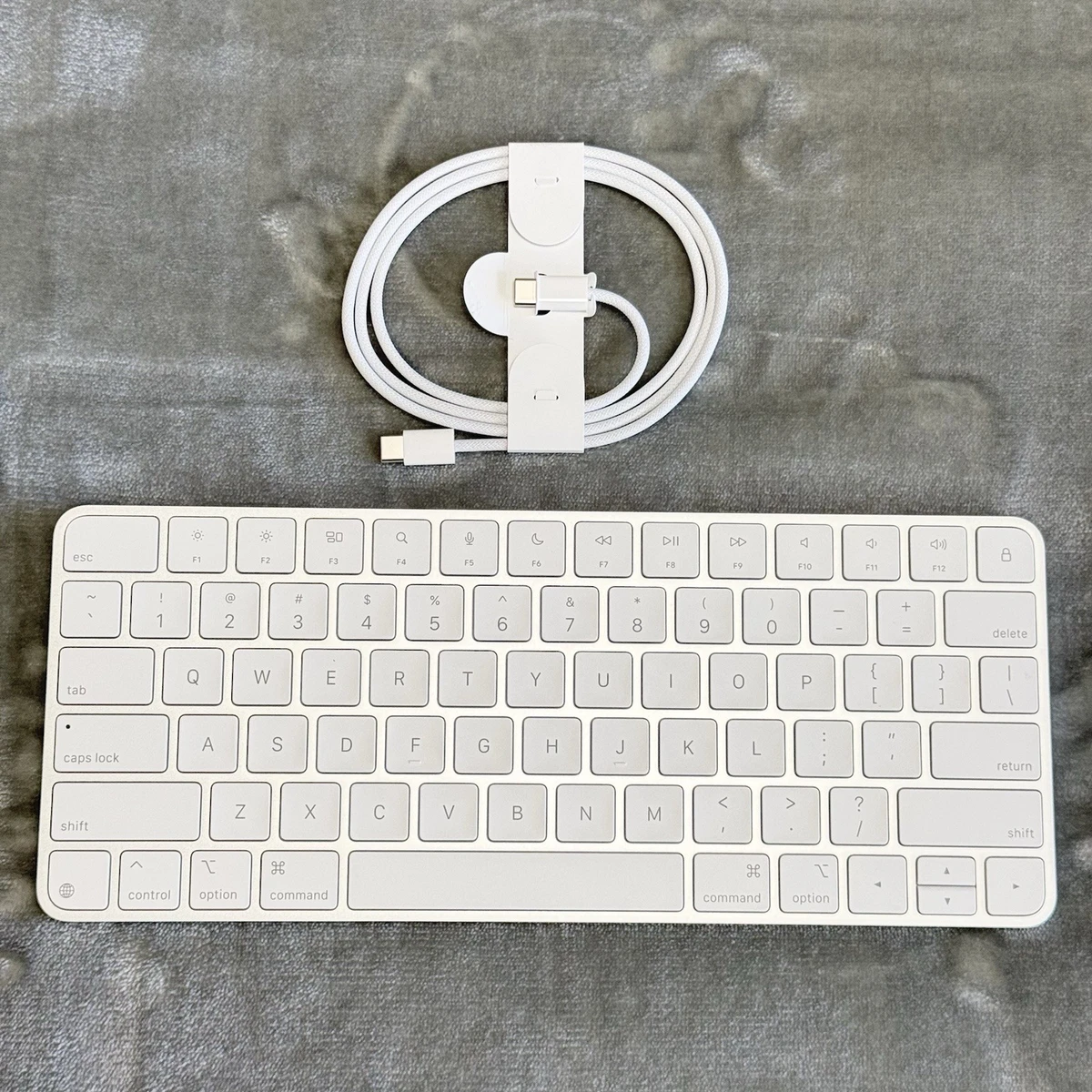 Apple USB-C English Computer Keyboards & Keypads for sale | eBay