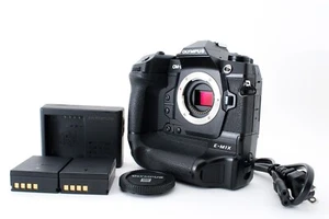 OLYMPUS OM-D E-M1X 20.4MP Mirrorless Digital 9,945 shot [Near Mint] From Japan - Picture 1 of 12