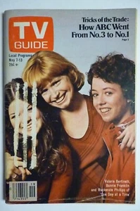 New York Metro May7 TV Guide 1977 ONE DAY AT A TIME Bertinelli Franklin Phillips - Bild 1 von 2