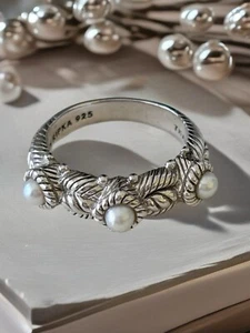 Judith Ripka Sterling Silver 3 Station Pearl Band Ring Size 7 NWOT - Picture 1 of 10