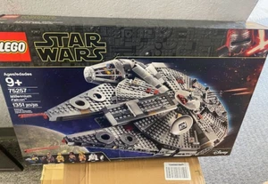 LEGO Millennium Falcon Star Wars 75257 Box damage NEW - Picture 1 of 1