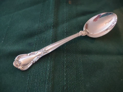 Gorham Sterling "CHANTILLY" oval soup / dessert / place spoon - No Mono Cover