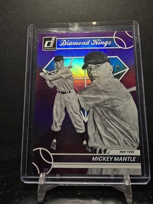 121077 - 2023 Panini Donruss - Diamond Kings Mickey Mantle #7 Holo púrpura Foto 1 de 2