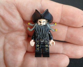 Lego Pirates of The Caribbean Blackbeard Minifigure poc007 from 4192 4195