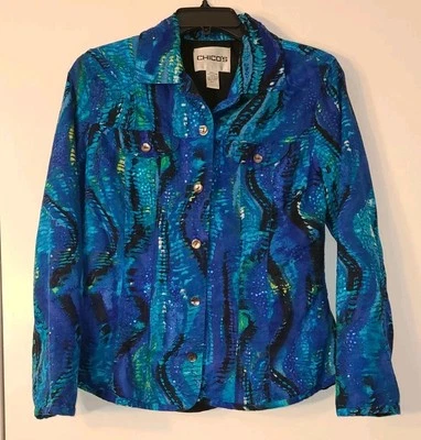 Chaqueta Chico’s Talla 1 EE. UU. Mediana Azul Lentejuelas Abstracta Abotonada Artística Festival Y2K  Foto 1 de 4