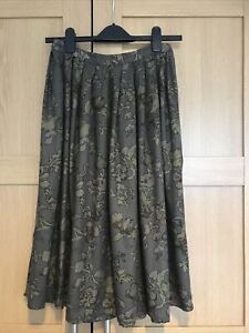 Marks and Spencer Womens Green flowery Viscoe top Pleated Skirt Size 14
