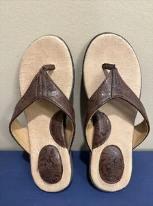 BORN B.O.C CADORE BROWN SANDALS WOMENS 6 THONG SLIDES Z10757 FLIP FLOP - Picture 1 of 7