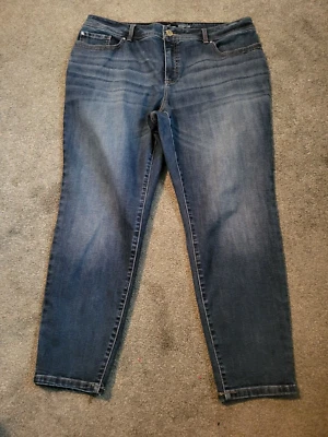 Pantalones de mezclilla para mujer INC International Concepts curvilíneos ajustados azules talla grande 18 S Foto 1 de 4