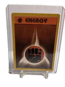 1999 Fighting Energy Pokemon Card 97/102 VG - Picture 1 of 2