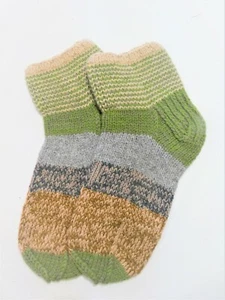 Size 6-7 women 5-6 men US / 37-38 EU Hand knitted socks - Picture 1 of 12