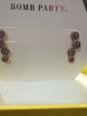 RBP3466 Pendientes chapado en oro rosa zafiro claro creados en laboratorio Schimmer and chic Foto 1 de 4