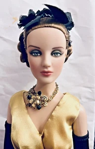 2011 LE Tonner Allure Antoinette Fashion Doll Same Multi Joint Body Cami & Jon - Picture 1 of 15