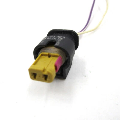 Conector plano 4F0973702A apto para Audi A4 A5 A6 VW BEETLE GOLF JETTA PASSAT 2.0T Foto 1 de 4