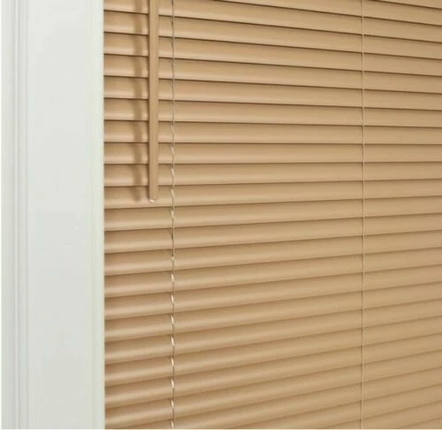 Mini persianas de vinil cáqui sem fio 1 pol. filtragem de luz sala durável vários tamanhos - Imagem 1 de 4