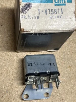 Oldsmobile Cutlass 442 1974 75 76 77 relé desempañador Hurst nuevo en stock GM 415811 Foto 1 de 4