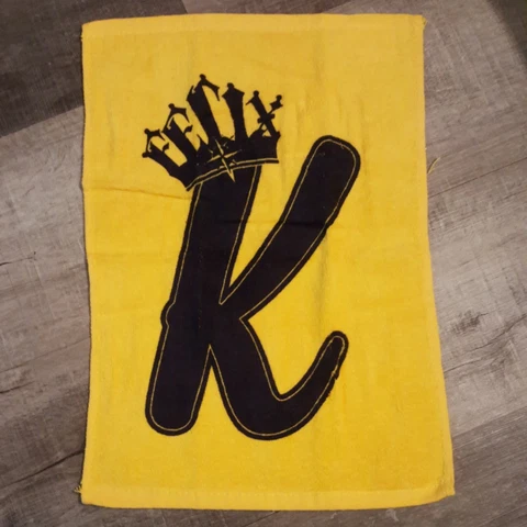 "K" Cloth Towel SEATTLE MARINERS FELIX HERNANDEZ King's Court SGA 2014 Cover