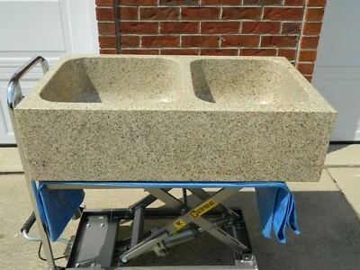 花岗岩厨房农场水槽顶部安装-砂 — 第 1/4 张图片