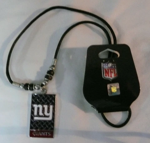 New York Giants  NFL Licensed Necklace  (9) Cover