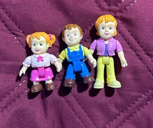 Vintage Keenway Dollhouse, My Happy Family Mom Daughter And Son - Picture 1 of 2