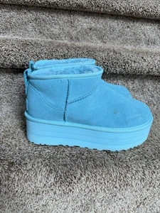 ugg women's classic ultra mini platform boot - Picture 1 of 13