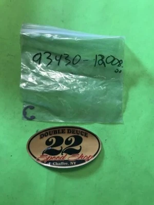 Yamaha YZF-R1 FZ1 VMAX 1985-2017 Circlip 93430-12008 cantidad 2 Foto 1 de 4