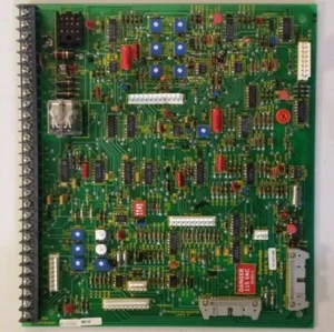 Eaton Dymanic Transistor Inverter Logic "D" Board 15-564-107 - Picture 1 of 3