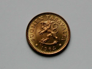 1964 FINLAND Coin - 10 Pennia - AU++ lustre - lion holding sword atop sabre - Picture 1 of 2