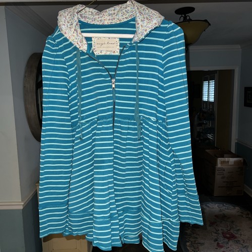 VETEMENTS Felpa con cappuccio e zip intera Evy's Tree piccola verde boho femminile coquette