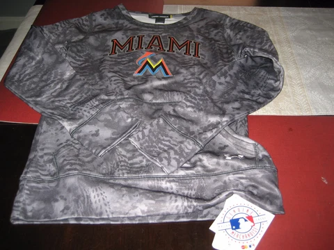 YOUTH BOYS/GIRLS UNDER ARMOUR MLB MIAMI MARLINS CAMO SWEATER YMD MEDIUM NWT Cover