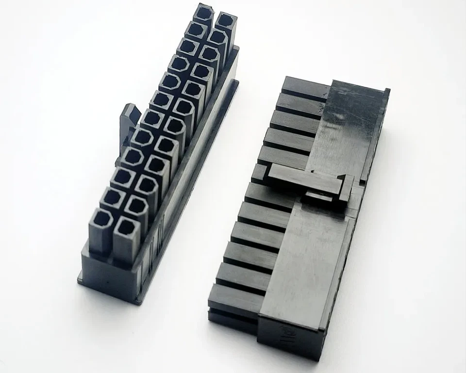 Octix 24 pin Female ATX / EPS Power Connector - Black UK - Image 1 of 1