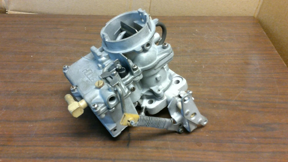 Raro carburador Holley 2209 Dodge Dart 8cyl 318" Foto 1 de 4