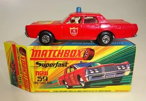 Pegatina Matchbox SF Nº 59B Mercury Fire Chief Car roja "Casco y hacha + escudo" - Imagen 1 de 8