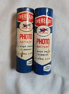 Vintage Eveready AA Batterien (2) nur für Display Union Carbide - Bild 1 von 3