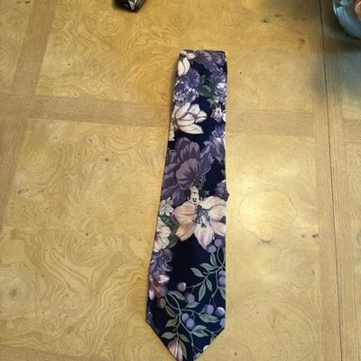 Corbata de cuello para hombre Disney Mickey Mouse 100 % seda flores Walt Disney hecha en EE. UU. Foto 1 de 4