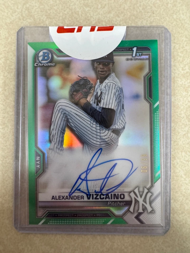 Alexander Vizcaino 2021 Bowman Chrome Prospect #CPA-AV Green Refractor /99 Auto - Image 1 of 2