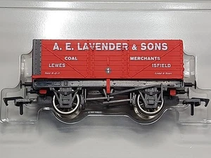 DAPOL "A.E LAVENDER & SONS" ISFIELD, NO 1 - BURNHAM & DISTRICT MRC LTD EDITION - Picture 1 of 17