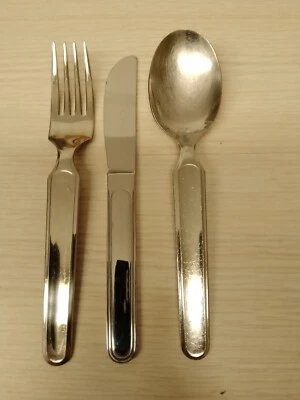 Posate Esercito Italiano Vintage Forchetta Cucchiaio Coltello  Anni 80/90 - Immagine 1 di 3