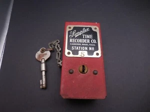 VINTAGE SIMPLEX TIME RECORDER CO. STATION LOCK BOX WITH WATCHMANS KEY - Picture 1 of 7