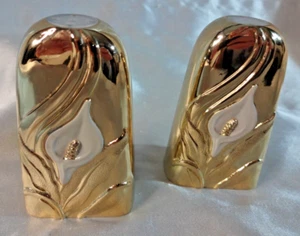 Oneida Wm A rogers Calla Lily Gold Plate W/Enamel Salt & Pepper Shakers 3" Tall - Picture 1 of 4