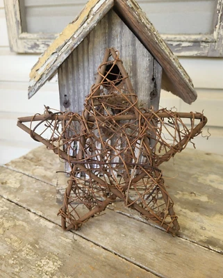 PRIMITIVE STICK STAR 7-1/2" GRAPEVINE & TWIG SET OF 2 - Image 1 of 3