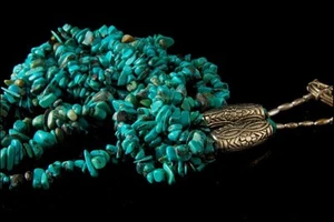 COLLAR VINTAGE 3 HILOS CIAN TURQUESA PEPITAS CUENTAS PLATA BROCHE LT - Imagen 1 de 4