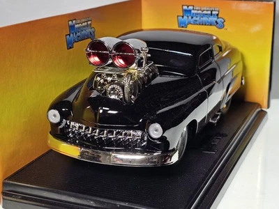 Muscle Machines 1/18  '49 Mercury  Funny Line Diecast Model Car - Image 1 of 4