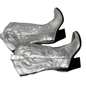 NEW Nine West Women's Size 6 M Silver Metallic Western Cowboy Boots WNKENSE3-R - Picture 1 of 13