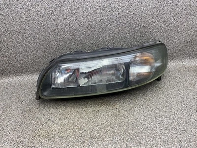 Scheinwerfer links 8693547 89007897 Volvo V70 II 2.4 D5 03.1992.093 - Bild 1 von 4