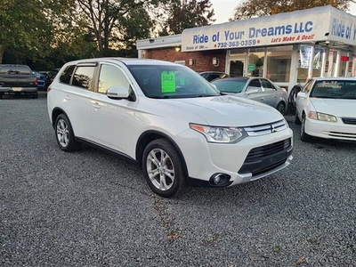 Mitsubishi Outlander SE 2015 Foto 1 de 4