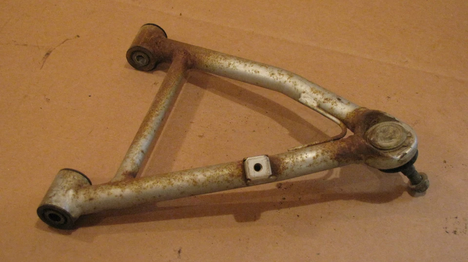 KAWASAKI KSF250 MOJAVE RIGHT UPPER A ARM 87-04 **FREE DOMESTIC SHIPPING - Image 1 of 1