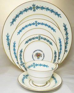 CAMBRIDGE by Aynsley 5-teiliges Gedeck NEU NIE BENUTZT Made in England - Bild 1 von 16
