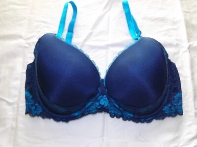 ADORE ME~ 34 DDD~ Con aros~ Contorno~ Azul Marino y Azul~ Balconette ~ Camiseta #1678 Foto 1 de 4
