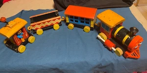 Vintage Fisher Price Huffy Puffy Wooden Train - Engine 999 and three cars - Picture 1 of 24