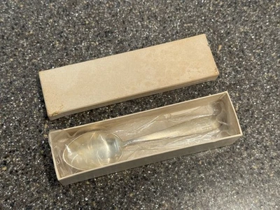 Cuchara de té cubiertos de colección NRA Manchester Sterling ASOCIACIÓN NACIONAL DE RIFLES 34 g Foto 1 de 4